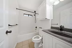 697 Co Rd 166, Whitesboro, TX 76273 - Photo 18