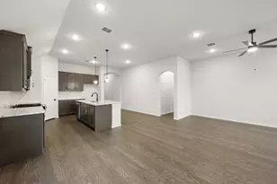 915 Madeline Ln, Cleburne, TX 76033 - Photo 8
