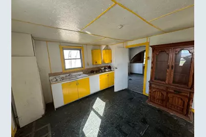 610 S Falls Street, Mart, TX 76664 - Photo 4