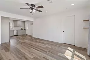 1309 W 10th St, McGregor, TX 76657 - Photo 10