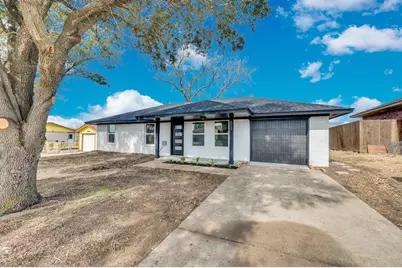 601 Valleyview Street, Ferris, TX 75125 - Photo 2