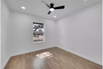 601 Valleyview Street, Ferris, TX 75125 - Photo 16