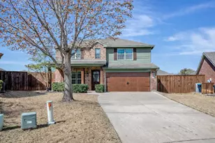3905 Yarberry Ct, Fort Worth, TX 76262 - Photo 2