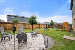 1947 Hollywood Dr, Seagoville, TX 75159 - Photo 2