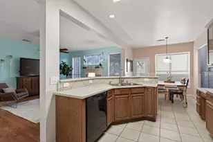 2724 Maple Creek Dr, Fort Worth, TX 76177 - Photo 8