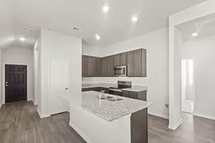 1024 Wind Drift Wy, Fort Worth, TX 76131 - Photo 2