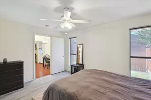 2320 Carol Good Ln, Carrollton, TX 75006 - Photo 20