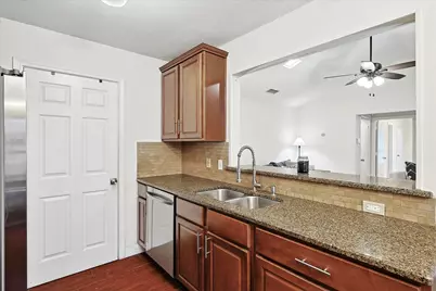 2320 Carol Good Lane, Carrollton, TX 75006 - Photo 6