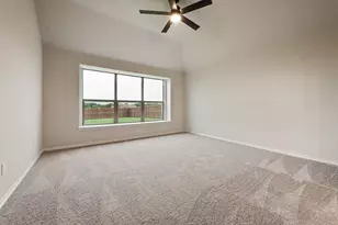 257 Coronado Ct, Granbury, TX 76048 - Photo 4