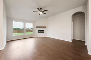 257 Coronado Ct, Granbury, TX 76048 - Photo 8