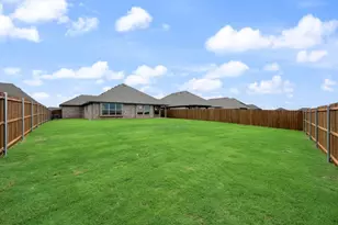 257 Coronado Ct, Granbury, TX 76048 - Photo 16