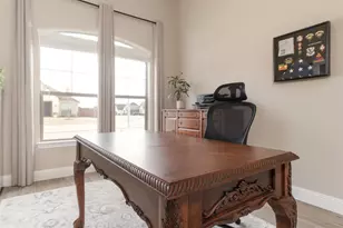 912 Meadow View Dr, Cleburne, TX 76033 - Photo 38