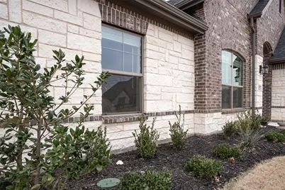 912 Meadow View Drive, Cleburne, TX 76033 - Photo 4