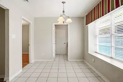 613 Robinhood Lane, Bedford, TX 76021 - Photo 14