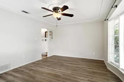 613 Robinhood Lane, Bedford, TX 76021 - Photo 22