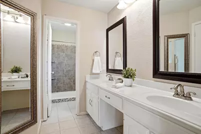 613 Robinhood Lane, Bedford, TX 76021 - Photo 24