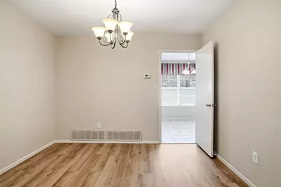 613 Robinhood Lane, Bedford, TX 76021 - Photo 6