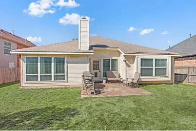 8116 Chamizal Drive, Haltom City, TX 76137 - Photo 38