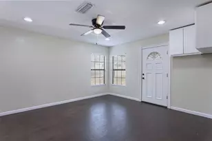 1130 W Heron St, Denison, TX 75020 - Photo 6