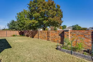 1222 Oak Hill Ln, Murphy, TX 75094 - Photo 2