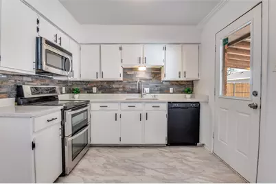 823 Ross Lane, Seagoville, TX 75159 - Photo 2