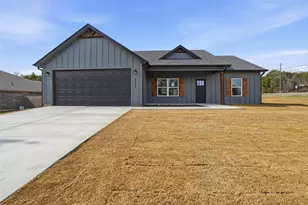 4300 Lucero Dr, Granbury, TX 76048 - Photo 2