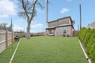 430 Davidson St, Garland, TX 75040 - Photo 36