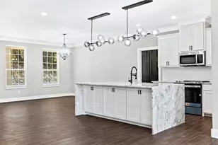 2129 Christine Dr, Granbury, TX 76048 - Photo 8