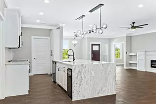 2129 Christine Dr, Granbury, TX 76048 - Photo 6