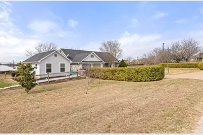 117 Marys Lane, Weatherford, TX 76086 - Photo 2