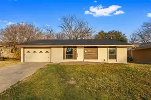 337 Meadowhill Dr, Garland, TX 75043 - Photo 1