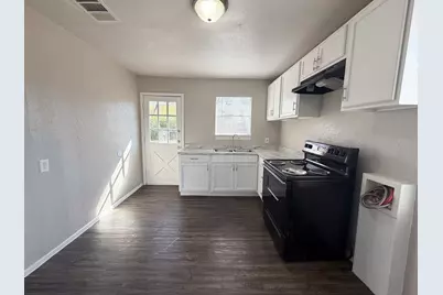 410 N Flat Street, Waxahachie, TX 75165 - Photo 6