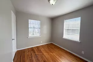 410 N Flat St, Waxahachie, TX 75165 - Photo 10