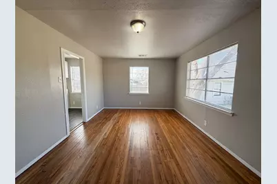 410 N Flat Street, Waxahachie, TX 75165 - Photo 4