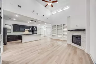 2100 Creekbluff Ct, Lewisville, TX 75010 - Photo 4