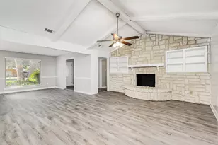 1740 Cynthia Ln, Hurst, TX 76054 - Photo 4