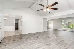 1740 Cynthia Ln, Hurst, TX 76054 - Photo 4