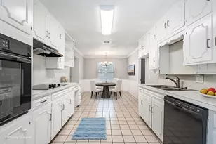 1740 Cynthia Ln, Hurst, TX 76054 - Photo 8