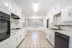 1740 Cynthia Ln, Hurst, TX 76054 - Photo 8