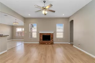 1517 White Willow Ln, Arlington, TX 76002 - Photo 8