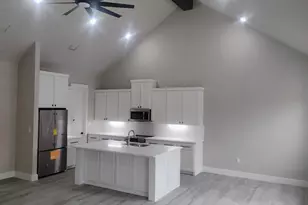 146 Hauser Pl, Runaway Bay, TX 76426 - Photo 4