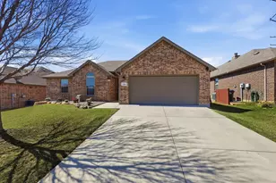 3709 Meadowtrail Ln, Denton, TX 76207 - Photo 2