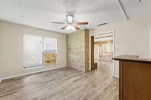 2213 Trinity Springs Dr, Carrollton, TX 75007 - Photo 18