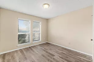 2213 Trinity Springs Dr, Carrollton, TX 75007 - Photo 26