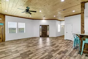 200 Peninsula Ct, Bluff Dale, TX 76433 - Photo 6