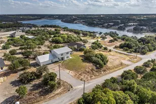 200 Peninsula Ct, Bluff Dale, TX 76433 - Photo 2