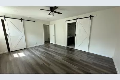 913 Rosewood Hills Drive, Garland, TX 75040 - Photo 10