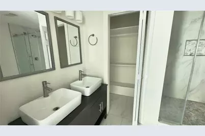 913 Rosewood Hills Drive, Garland, TX 75040 - Photo 22