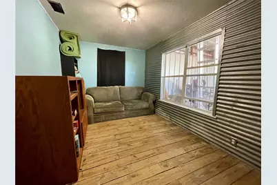 209 N Bowie Street, Jacksboro, TX 76458 - Photo 14