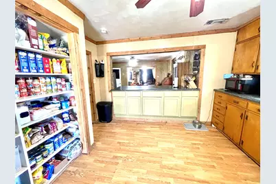 209 N Bowie Street, Jacksboro, TX 76458 - Photo 12